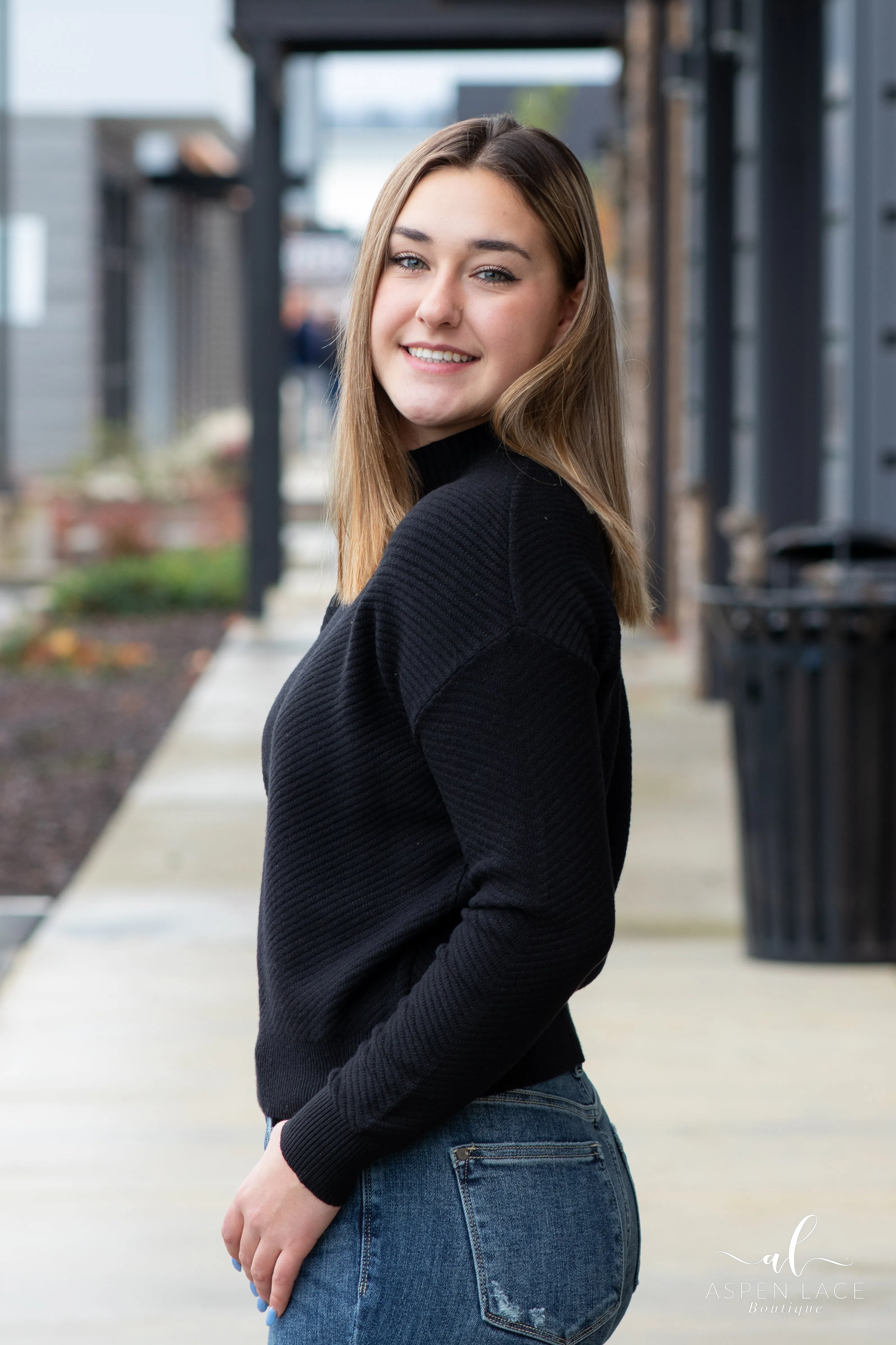 Annalise Sweater (Black)