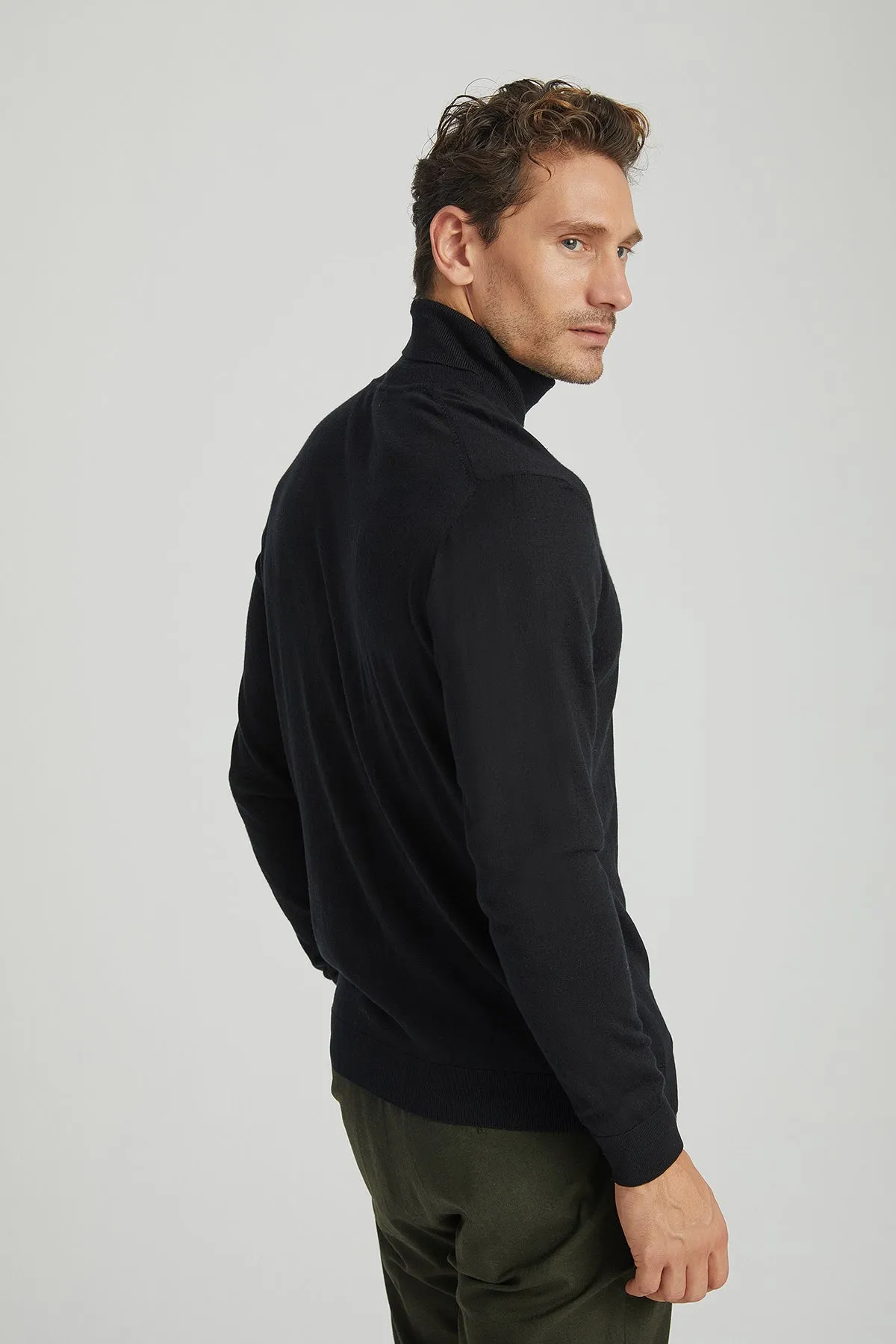 Black Silk and Cashmere Utku Fisherman Men's Knitwear