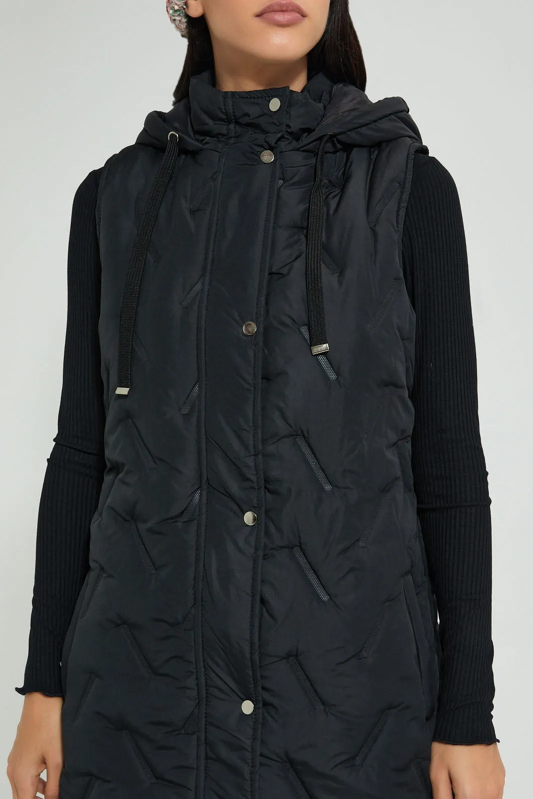 Black Sleeveless Quilted Jacket With Hoodie