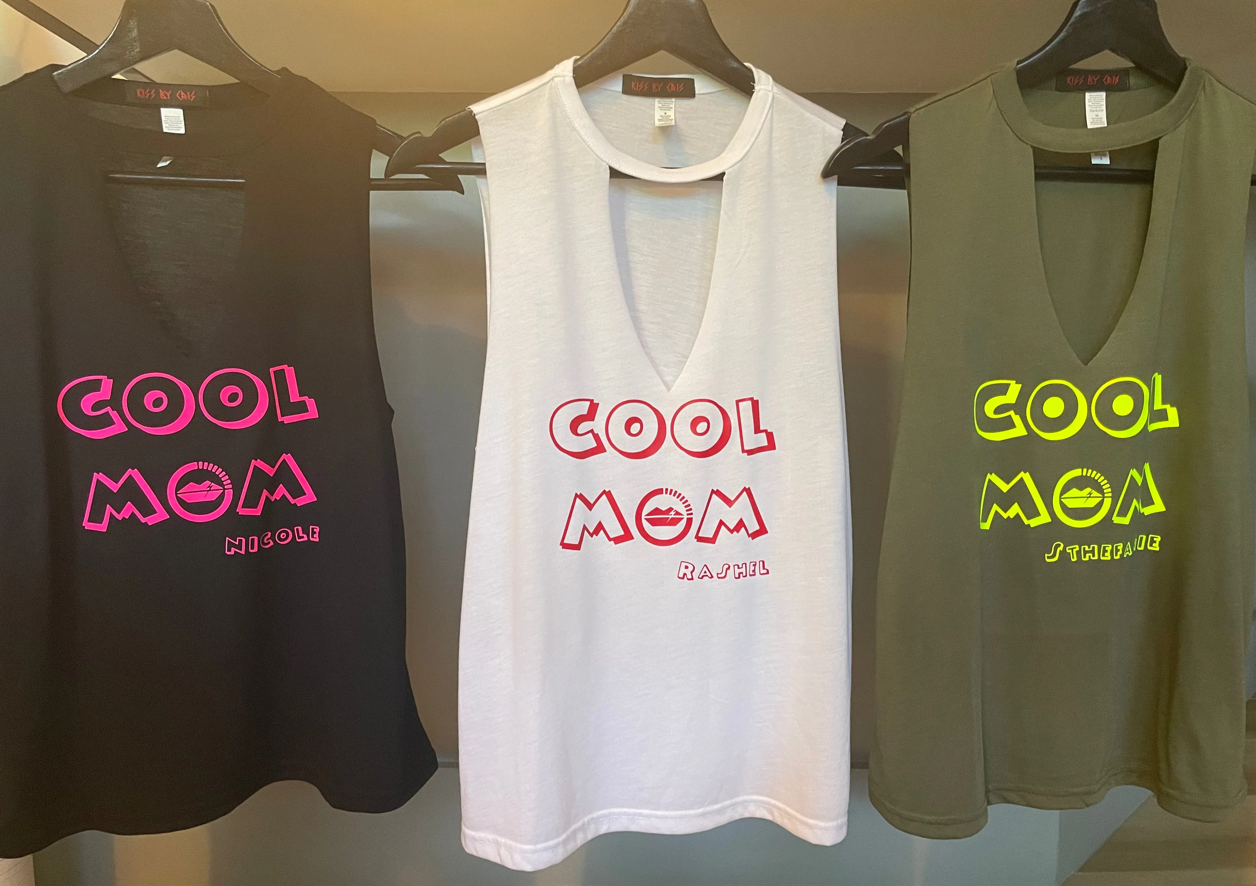 COOL MOM I cut-neck tank