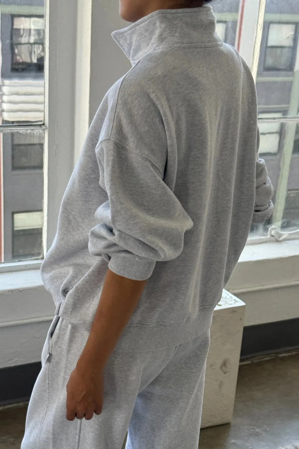 French Terry Noah Sweatshirt (Icy Grey)