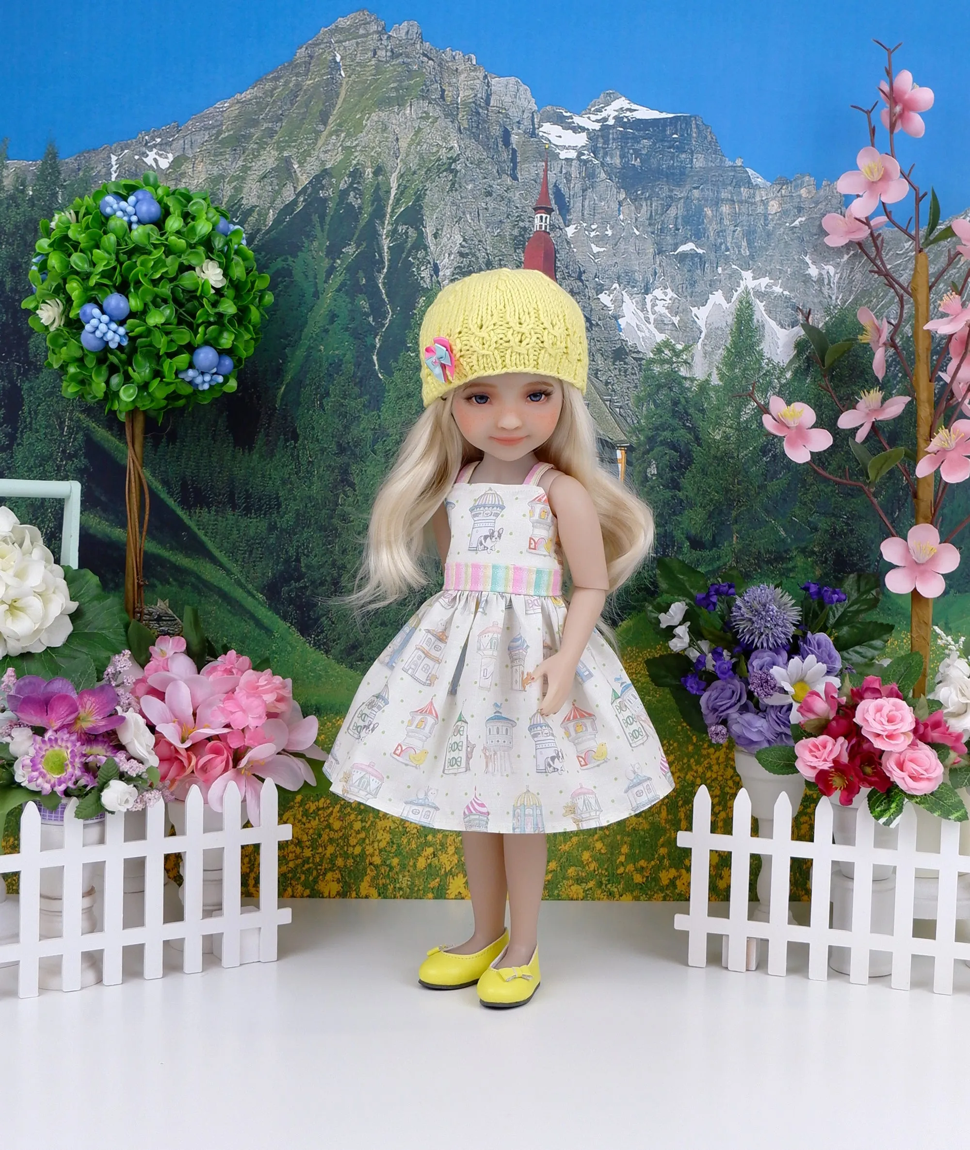Palace Pets - dress and sweater set with shoes for Ruby Red Fashion Friends doll