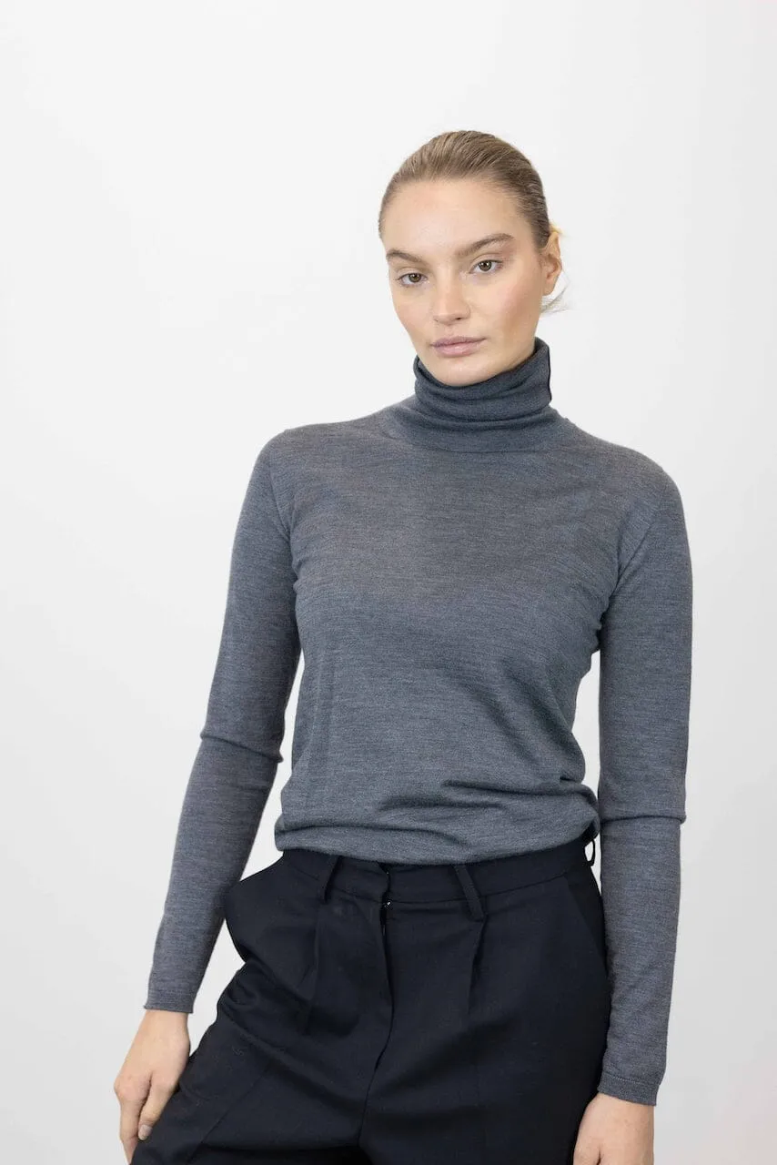 SALUTO TURTLENECK SLIM FIT SWEATER