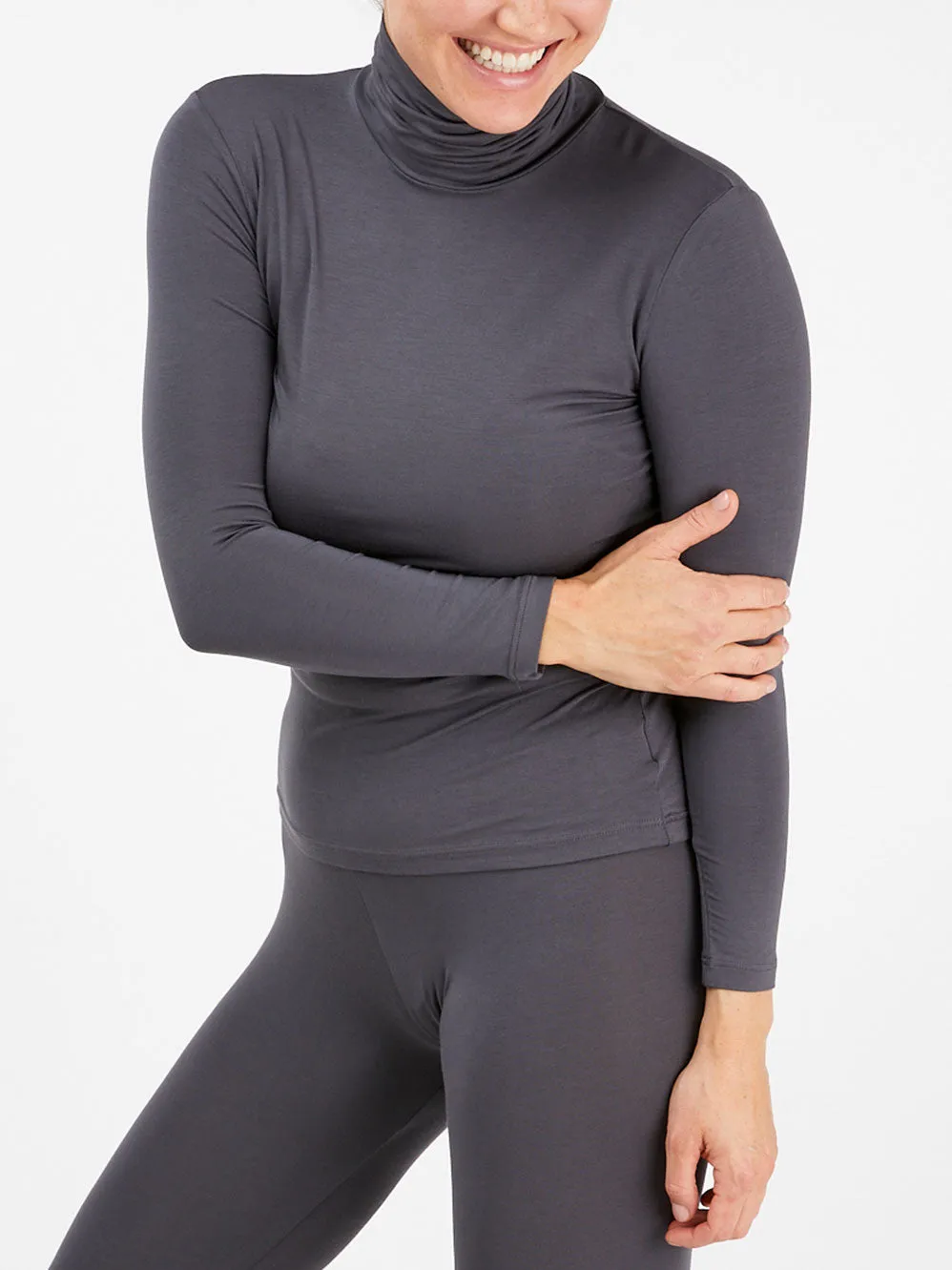 TANI TURTLE NECK